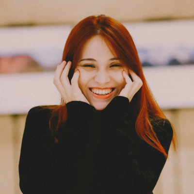Dental Crowns vs Veneers: What’s the Difference and Which Is Right for Your Smile?
